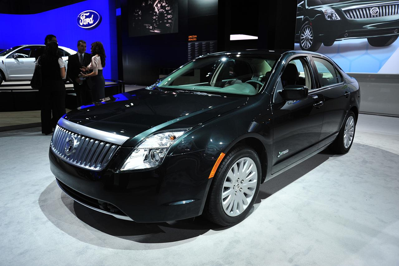 Illustration for article titled 2010 Mercury Milan, Hybrid And Lincoln MKZ: Live Cars For The Pulse-Free